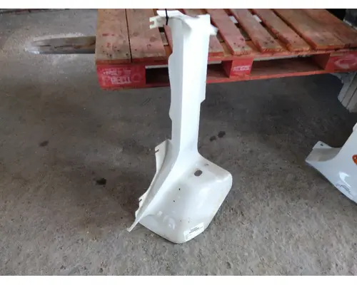 KENWORTH T680 COWL