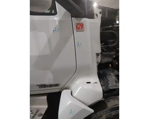 KENWORTH T680 COWL