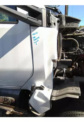 KENWORTH T680 COWL