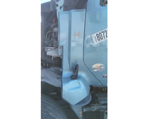 KENWORTH T680 COWL