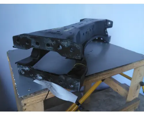 KENWORTH T680 CROSSMEMBER