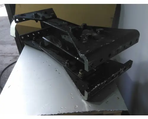 KENWORTH T680 CROSSMEMBER