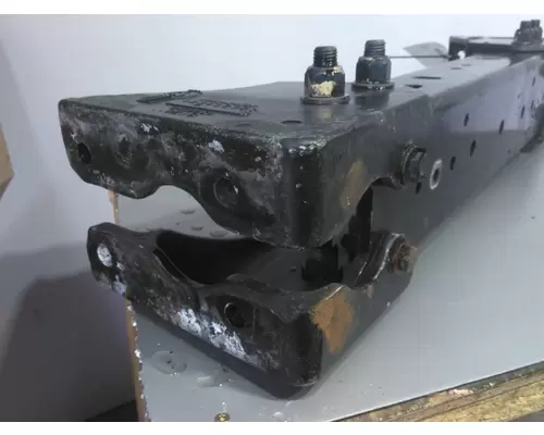 KENWORTH T680 CROSSMEMBER