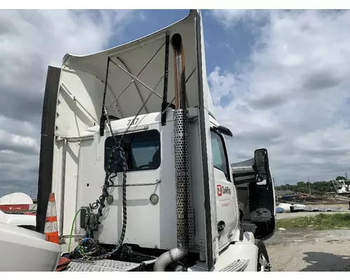 KENWORTH T680 Cab Assembly