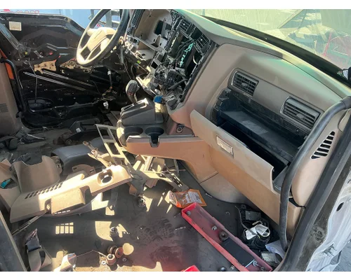 KENWORTH T680 Cab Assembly
