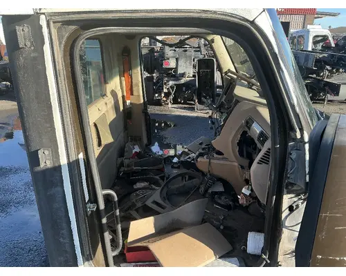 KENWORTH T680 Cab Assembly