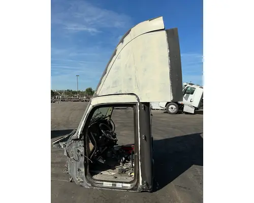 KENWORTH T680 Cab Assembly
