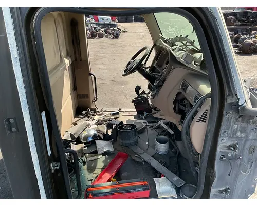 KENWORTH T680 Cab Assembly