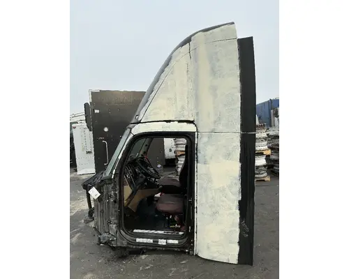 KENWORTH T680 Cab Assembly