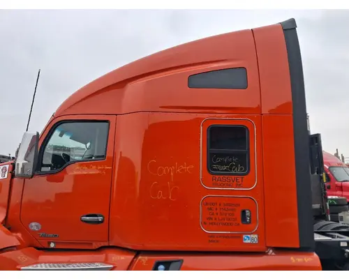 KENWORTH T680 Cab Assembly