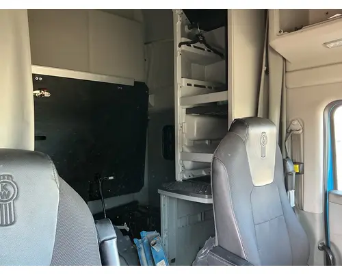 KENWORTH T680 Cab Assembly