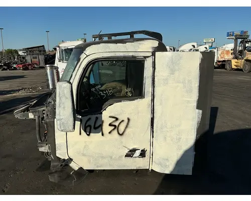KENWORTH T680 Cab Assembly
