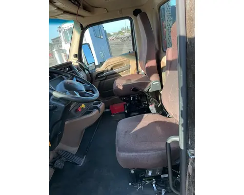 KENWORTH T680 Cab Assembly