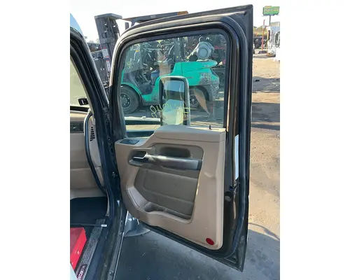 KENWORTH T680 Cab Assembly