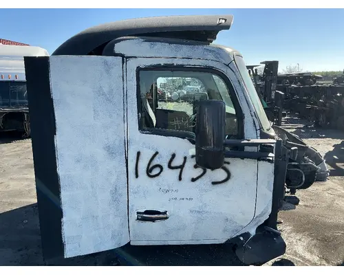 KENWORTH T680 Cab Assembly