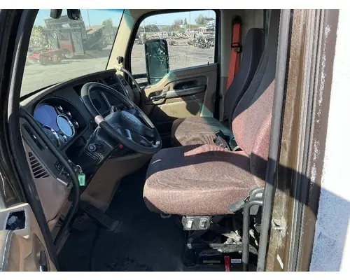 KENWORTH T680 Cab Assembly
