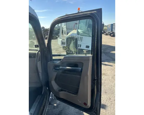 KENWORTH T680 Cab Assembly