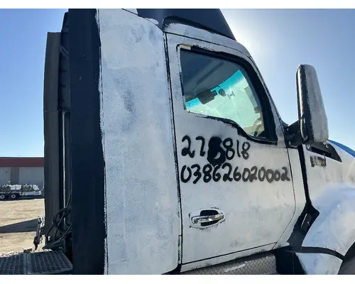 KENWORTH T680 Cab Assembly