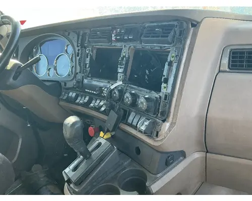 KENWORTH T680 Cab Assembly