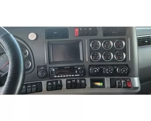 KENWORTH T680 Cab Assembly