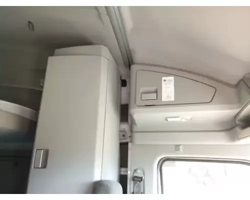 KENWORTH T680 Cab Assembly