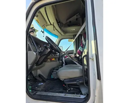 KENWORTH T680 Cab Assembly