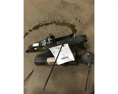 KENWORTH T680 Cab Mount 119