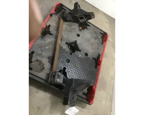 KENWORTH T680 Cab Mount 119