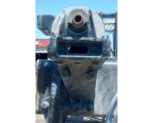 KENWORTH T680 Cab Mount Bracket