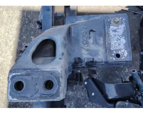 KENWORTH T680 Cab Mount Bracket