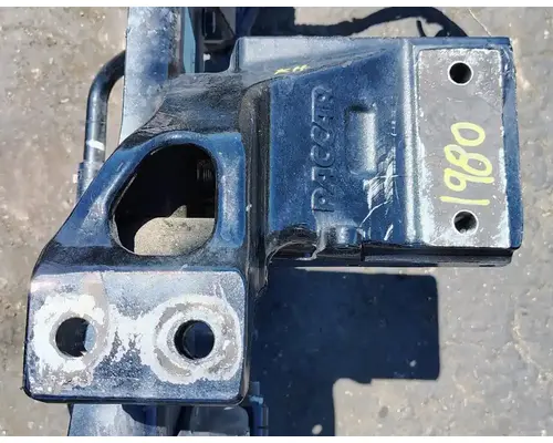 KENWORTH T680 Cab Mount Bracket