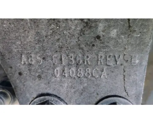 KENWORTH T680 Cab Mount Bracket