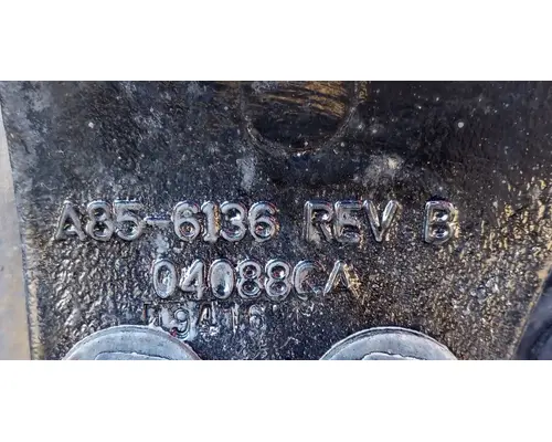 KENWORTH T680 Cab Mount Bracket