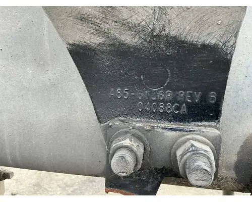 KENWORTH T680 Cab Mount Bracket