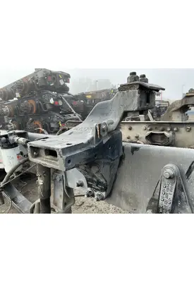 KENWORTH T680 Cab Mount Bracket