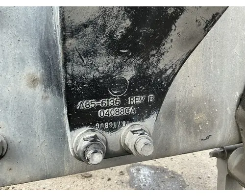 KENWORTH T680 Cab Mount Bracket