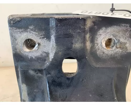 KENWORTH T680 Cab Mount