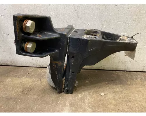 KENWORTH T680 Cab Mount