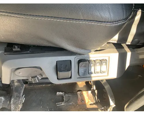 KENWORTH T680 Cab Mount