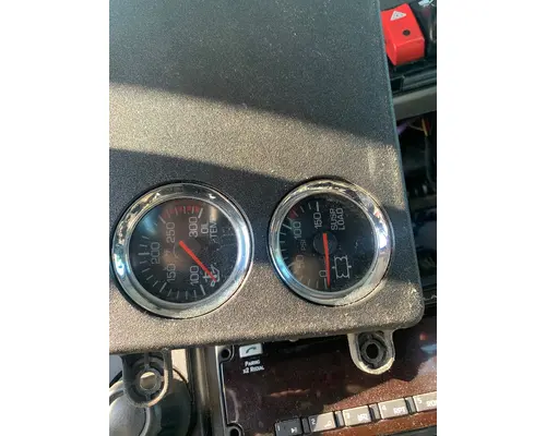 KENWORTH T680 Cab Mount