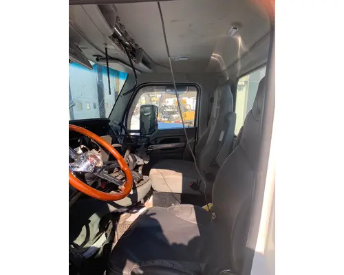 KENWORTH T680 Cab Mount