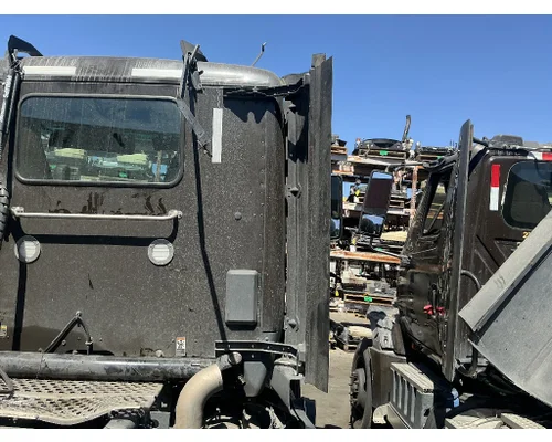 KENWORTH T680 CabSleeper Fairing