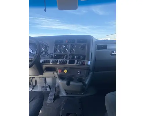 KENWORTH T680 Cab