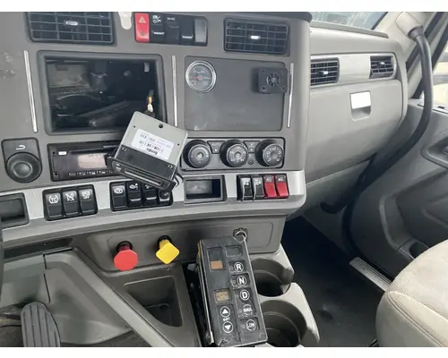 KENWORTH T680 Cab