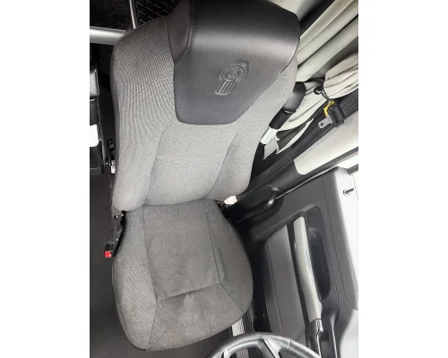 KENWORTH T680 Cab