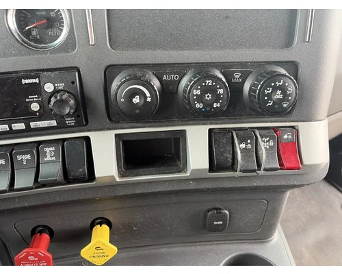 KENWORTH T680 Cab