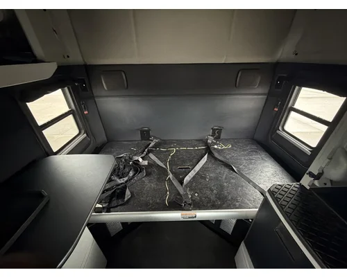 KENWORTH T680 Cab