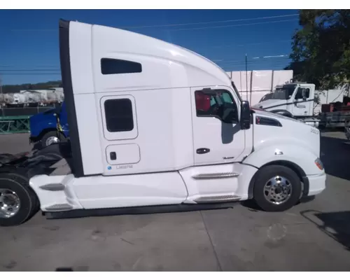 KENWORTH T680 Cab