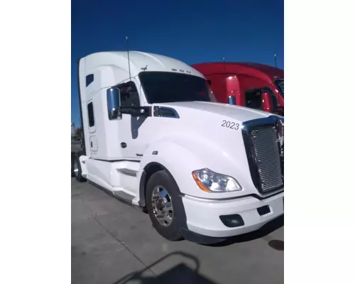 KENWORTH T680 Cab