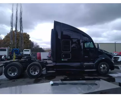 KENWORTH T680 Cab